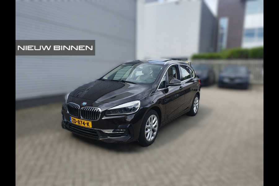 BMW 2 Serie Active Tourer 218i High Executive Luxury Line | Panoramadak | Stoelverwarming | Head-Up Display | Parkeersensoren | Navigatie | Trekhaak | Cruise Control | Climate Control | NAP