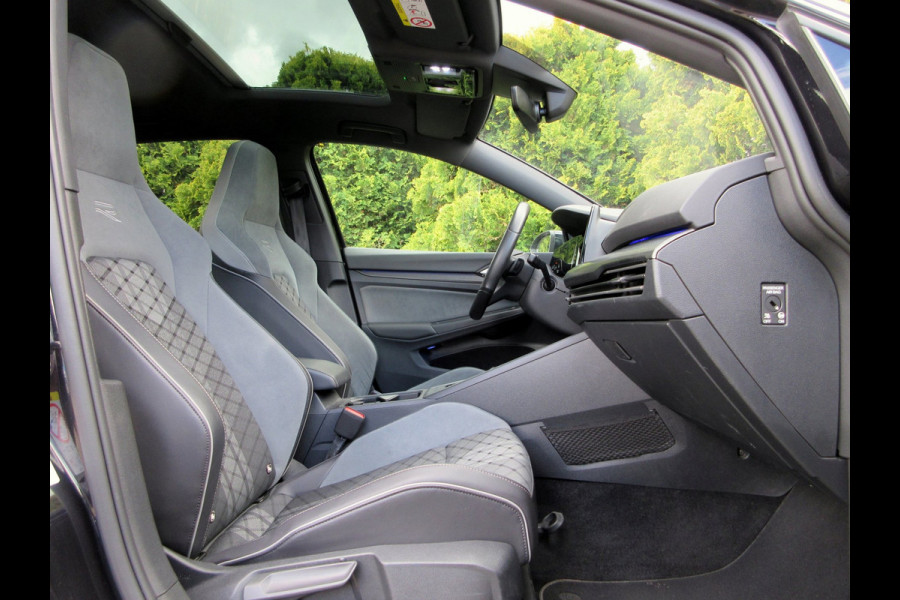 Volkswagen Golf 1.5 eTSI R-Line*Pano*Virt. cockpit*Sfeerverl.*