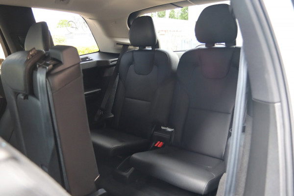Volvo XC90 2.0 T8 Recharge AWD R-Design / HUD / ACC / KEYLESS / LEDER