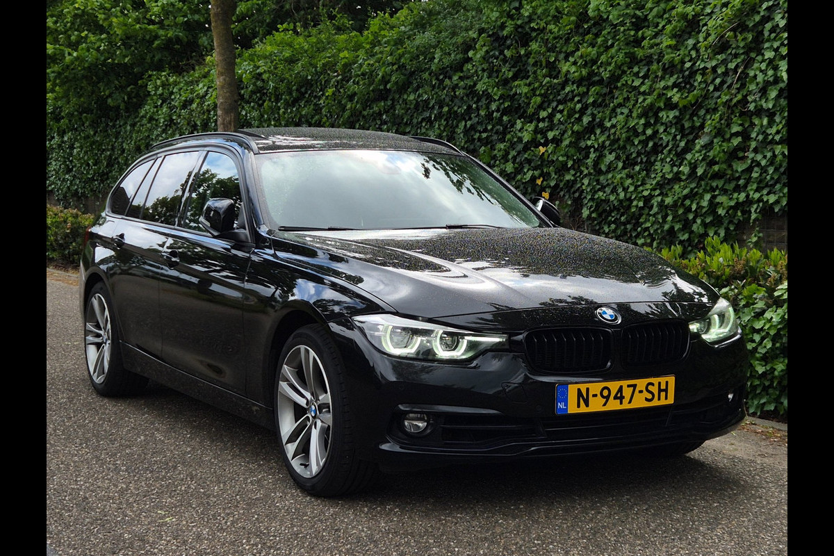 BMW 3 Serie Touring F31 Elk. Trekhaak Panorama Apple CarPlay Navi GR NAP Rijklaar GARANTIE