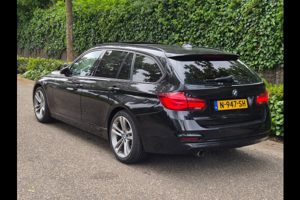 BMW 3 Serie Touring F31 Elk. Trekhaak Panorama Apple CarPlay Navi GR NAP Rijklaar GARANTIE