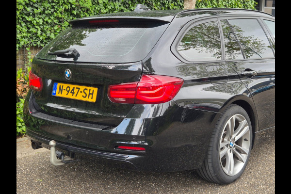 BMW 3 Serie Touring F31 Elk. Trekhaak Panorama Apple CarPlay Navi GR NAP Rijklaar GARANTIE