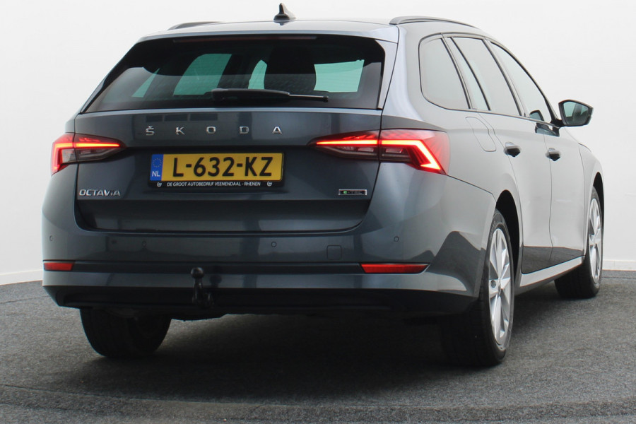 Škoda Octavia Combi 1.5 e-TSI Business Edition Virtual Cockpit, Apple Carplay, Cruise, LED, Climate, Trekhaak, 17''