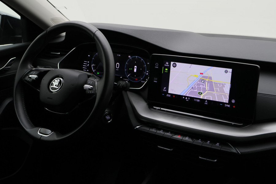 Škoda Octavia Combi 1.5 e-TSI Business Edition Virtual Cockpit, Apple Carplay, Cruise, LED, Climate, Trekhaak, 17''