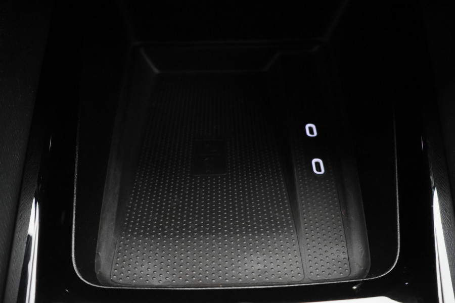 Škoda Octavia Combi 1.5 e-TSI Business Edition Virtual Cockpit, Apple Carplay, Cruise, LED, Climate, Trekhaak, 17''