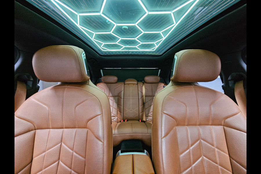 BMW i7 XDrive60 M-SPORT 106 kWh FULL-OPTION Pano Skylounge, Massage, Bowers&Wilkins, 360.camera
