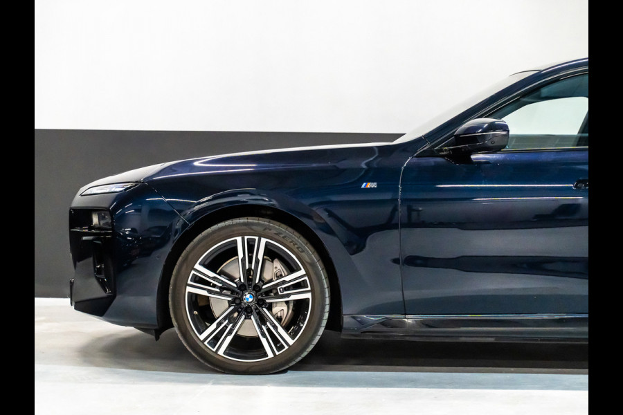 BMW i7 XDrive60 M-SPORT 106 kWh FULL-OPTION Pano Skylounge, Massage, Bowers&Wilkins, 360.camera