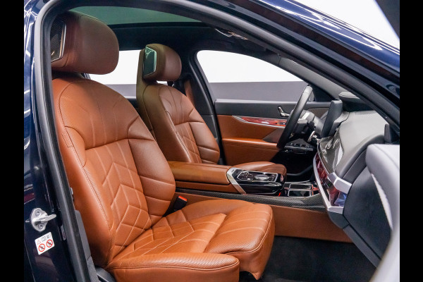 BMW i7 XDrive60 M-SPORT 106 kWh FULL-OPTION Pano Skylounge, Massage, Bowers&Wilkins, 360.camera