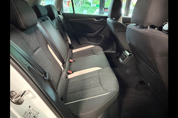 Škoda Kamiq 1.0 TSI Business Edition DSG CAMERA CARPLAY CLIMATE CRUISE CONTROL PDC