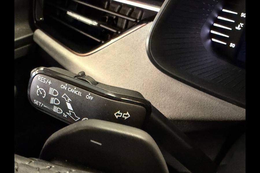 Škoda Kamiq 1.0 TSI Business Edition DSG CAMERA CARPLAY CLIMATE CRUISE CONTROL PDC