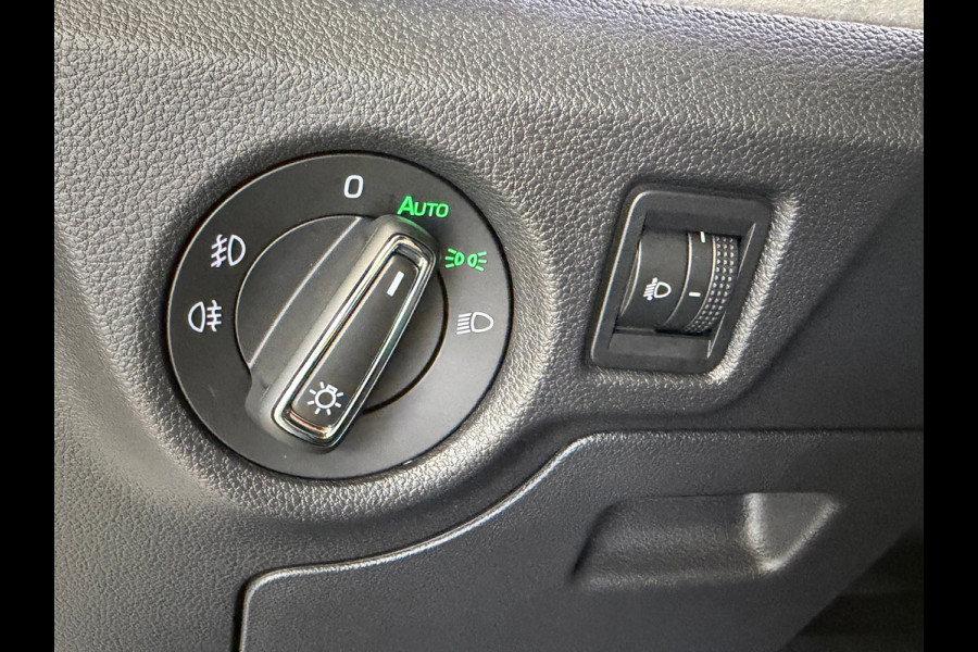 Škoda Kamiq 1.0 TSI Business Edition DSG CAMERA CARPLAY CLIMATE CRUISE CONTROL PDC