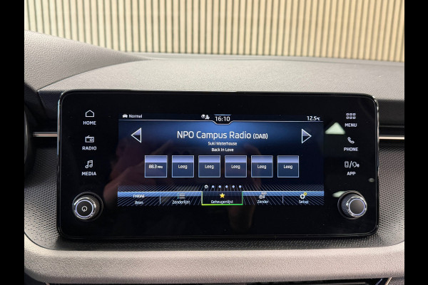 Škoda Kamiq 1.0 TSI Business Edition DSG CAMERA CARPLAY CLIMATE CRUISE CONTROL PDC