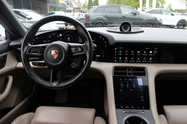 Porsche Taycan Cross Turismo 93 kWh / SoH 93,7% / Panoramadak / 360Camera / Luchtvering / Sportchrono / 20'' / Warmtepomp / Stoelverwarming 4x / DAB / CarPlay / Cruise Control