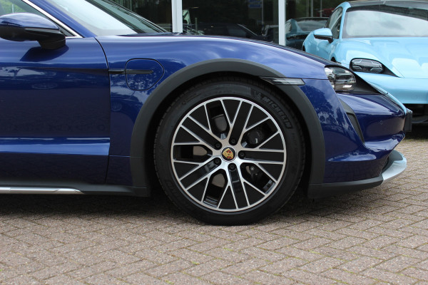 Porsche Taycan Cross Turismo 93 kWh / SoH 93,7% / Panoramadak / 360Camera / Luchtvering / Sportchrono / 20'' / Warmtepomp / Stoelverwarming 4x / DAB / CarPlay / Cruise Control