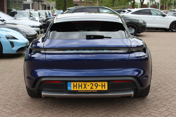 Porsche Taycan Cross Turismo 93 kWh / SoH 93,7% / Panoramadak / 360Camera / Luchtvering / Sportchrono / 20'' / Warmtepomp / Stoelverwarming 4x / DAB / CarPlay / Cruise Control