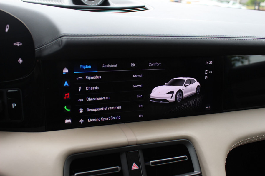Porsche Taycan Cross Turismo 93 kWh / SoH 93,7% / Panoramadak / 360Camera / Luchtvering / Sportchrono / 20'' / Warmtepomp / Stoelverwarming 4x / DAB / CarPlay / Cruise Control