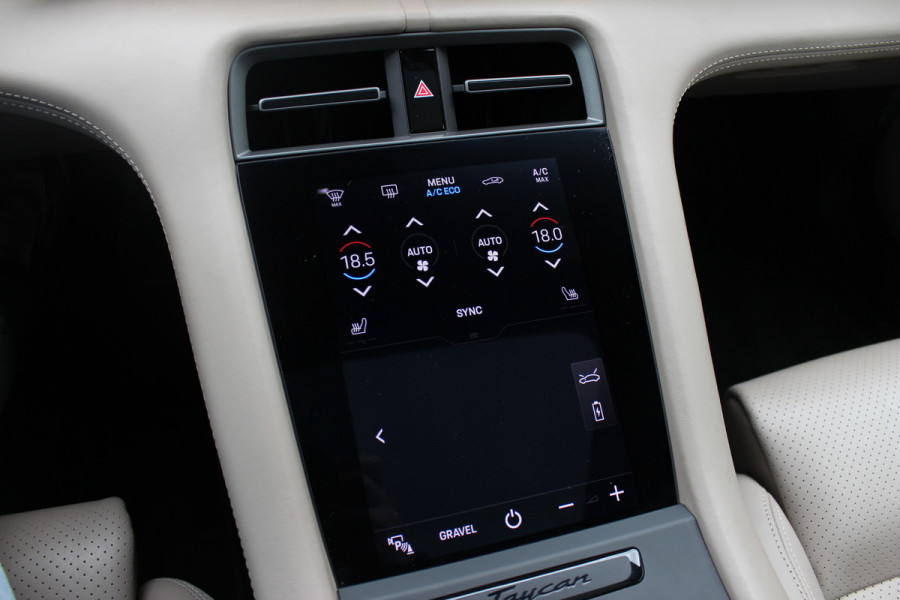 Porsche Taycan Cross Turismo 93 kWh / SoH 93,7% / Panoramadak / 360Camera / Luchtvering / Sportchrono / 20'' / Warmtepomp / Stoelverwarming 4x / DAB / CarPlay / Cruise Control