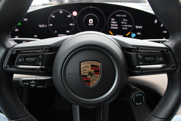 Porsche Taycan Cross Turismo 93 kWh / SoH 93,7% / Panoramadak / 360Camera / Luchtvering / Sportchrono / 20'' / Warmtepomp / Stoelverwarming 4x / DAB / CarPlay / Cruise Control