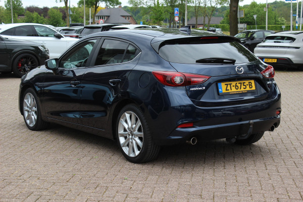 Mazda 3 2.2 SkyActiv-D 150 GT-M / Camera / Head-up / Leder / Keyless / Navigatie / 18'' / Stuur+Stoelverwarming / DAB / ACC