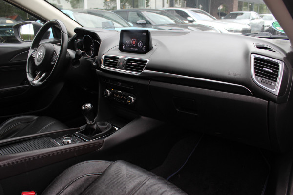 Mazda 3 2.2 SkyActiv-D 150 GT-M / Camera / Head-up / Leder / Keyless / Navigatie / 18'' / Stuur+Stoelverwarming / DAB / ACC