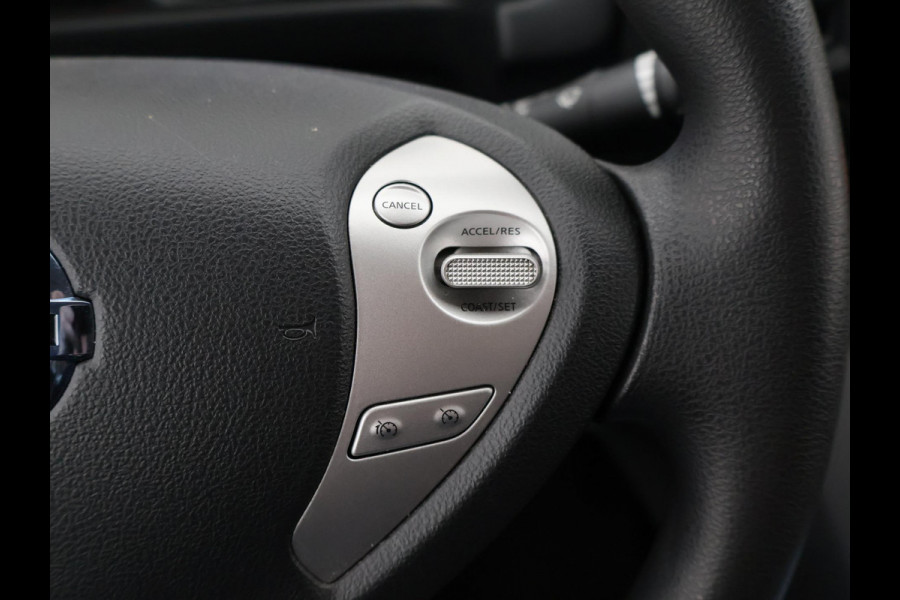 Nissan NV200 OPTIMA 40 kWh + CAMERA | TREKHAAK | 28.248 KM! | CLIMATE | CRUISE CONTROL
