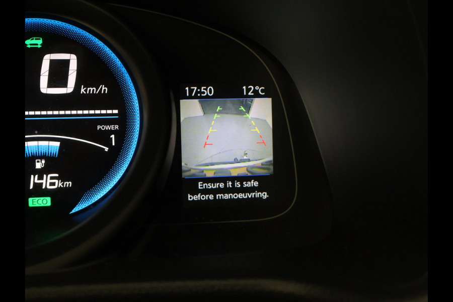 Nissan NV200 OPTIMA 40 kWh + CAMERA | TREKHAAK | 28.248 KM! | CLIMATE | CRUISE CONTROL