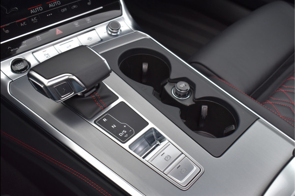 Audi A6 Avant 55 TFSI e Quattro S-Line 367 Pk Pano RS-Stoel Rood Stiksel Keyless Trekhaak ACC S6 Diffusor 21 Inch