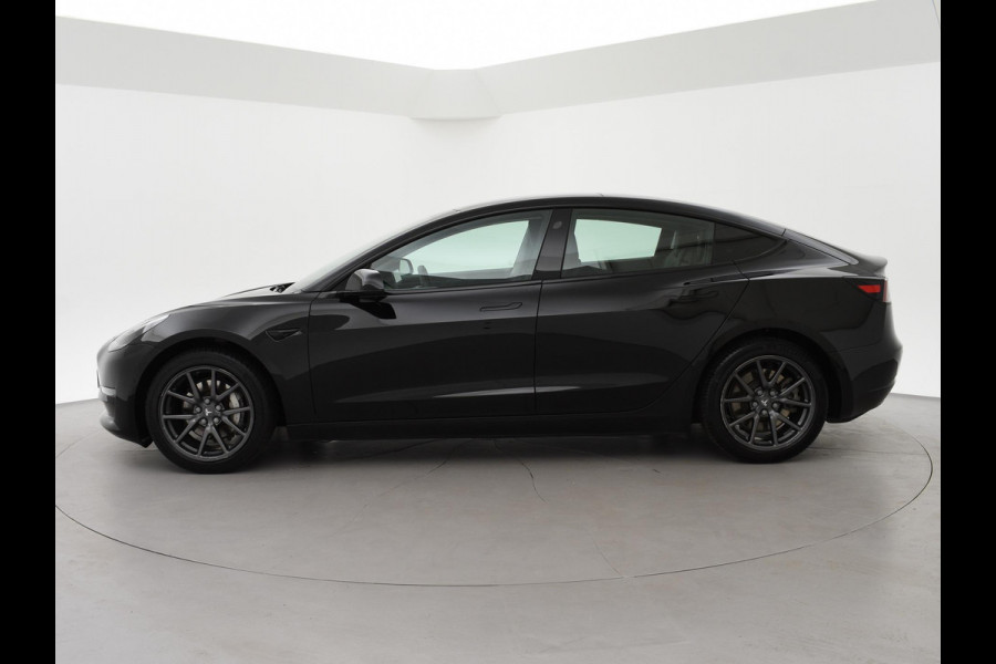 Tesla Model 3 60 kWh RWD *BTW* + LEDER | PANORAMA | 3 CAMERA'S