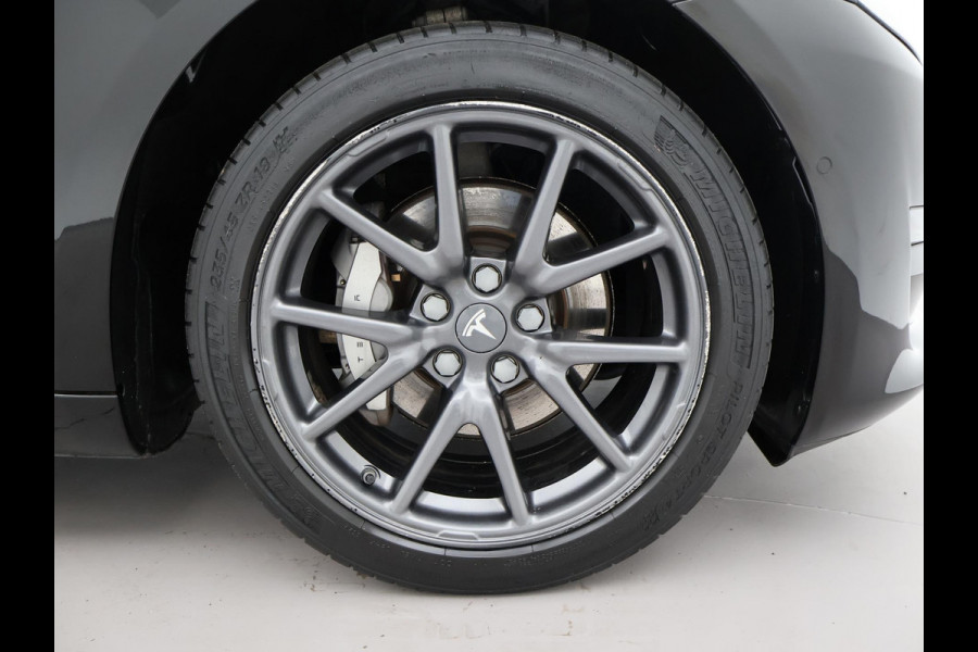 Tesla Model 3 60 kWh RWD *BTW* + LEDER | PANORAMA | 3 CAMERA'S
