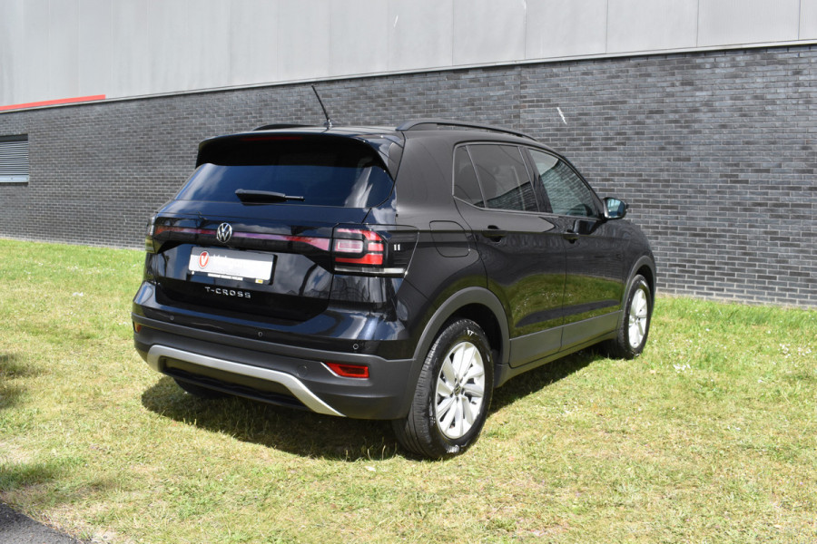 Volkswagen T-Cross 1.0 TSI Life Navigatie Stoelverwarming Carplay Automaat