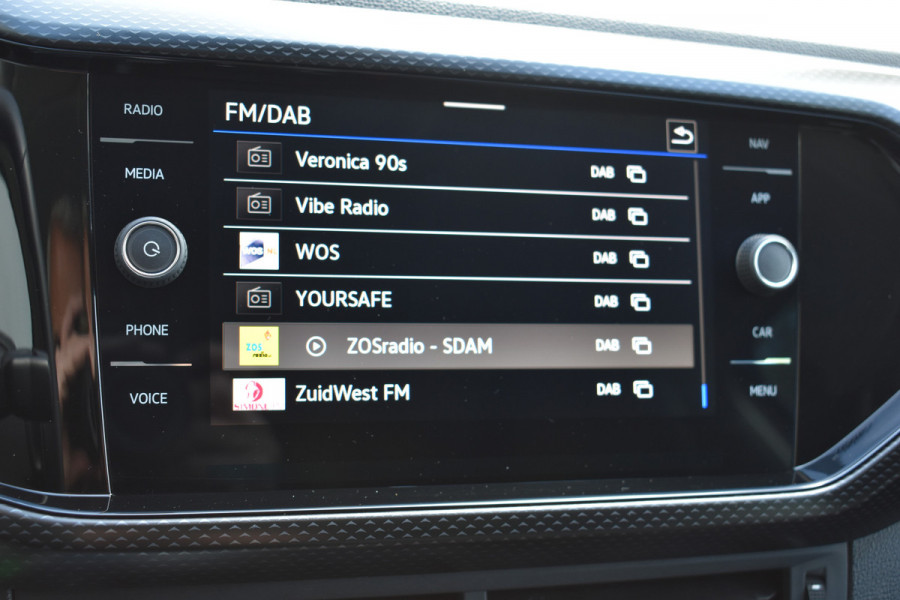 Volkswagen T-Cross 1.0 TSI Life Navigatie Stoelverwarming Carplay Automaat