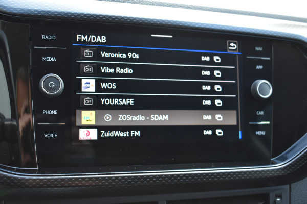 Volkswagen T-Cross 1.0 TSI Life Navigatie Stoelverwarming Carplay Automaat