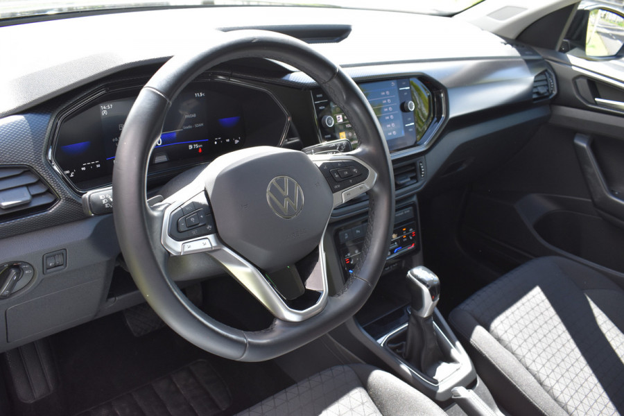 Volkswagen T-Cross 1.0 TSI Life Navigatie Stoelverwarming Carplay Automaat