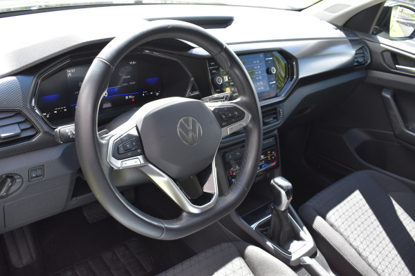 Volkswagen T-Cross 1.0 TSI Life Navigatie Stoelverwarming Carplay Automaat