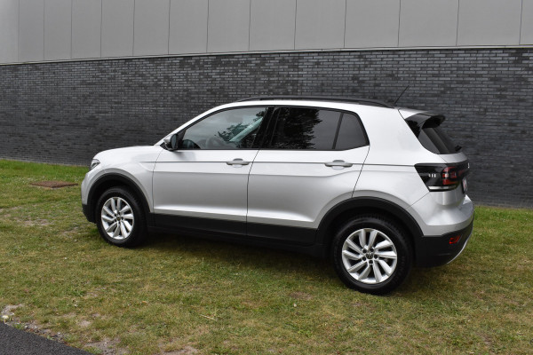 Volkswagen T-Cross 1.0 TSI Life Navigatie Stoelverwarming Carplay Automaat