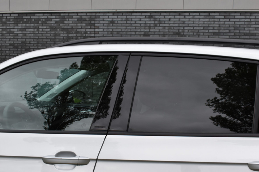 Volkswagen T-Cross 1.0 TSI Life Navigatie Stoelverwarming Carplay Automaat
