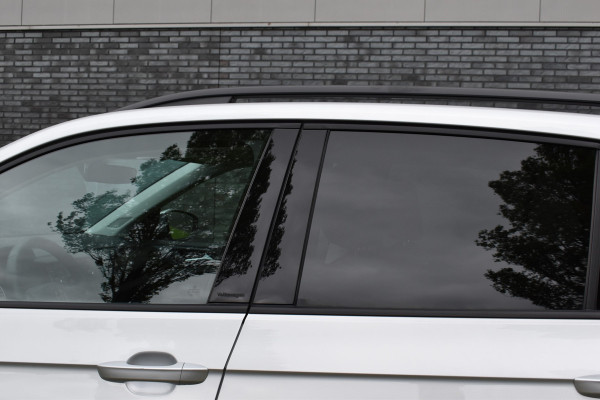 Volkswagen T-Cross 1.0 TSI Life Navigatie Stoelverwarming Carplay Automaat