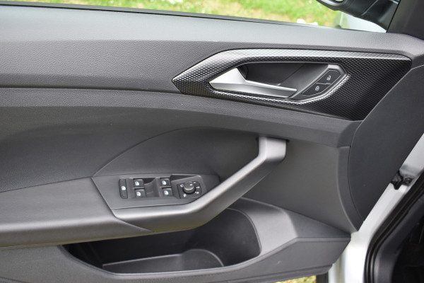 Volkswagen T-Cross 1.0 TSI Life Navigatie Stoelverwarming Carplay Automaat