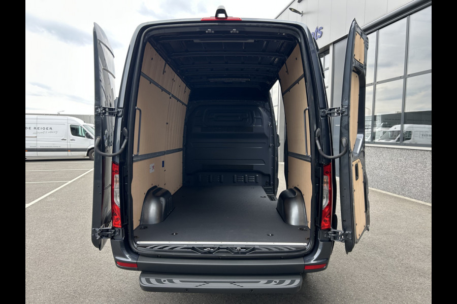 Mercedes-Benz Sprinter 317 CDI L2 H2 Pro LED / MBUX / Navigatie / Camera / Parkeersensoren / Cruise control / Airco / 270 Graden achterdeuren