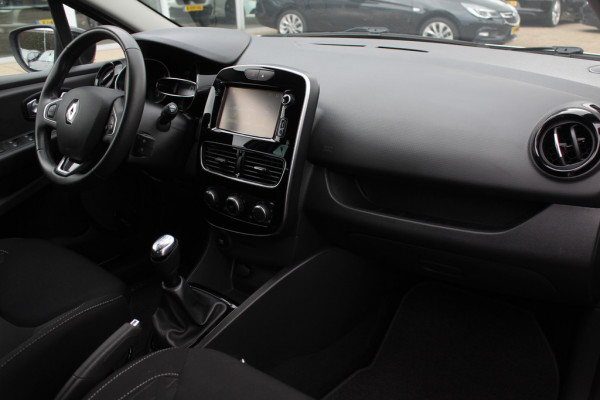Renault Clio Estate 0.9 TCe Limited / Trekhaak / Navigatie / Parkeerhulp achter / 16'' / DAB / Cruise Control