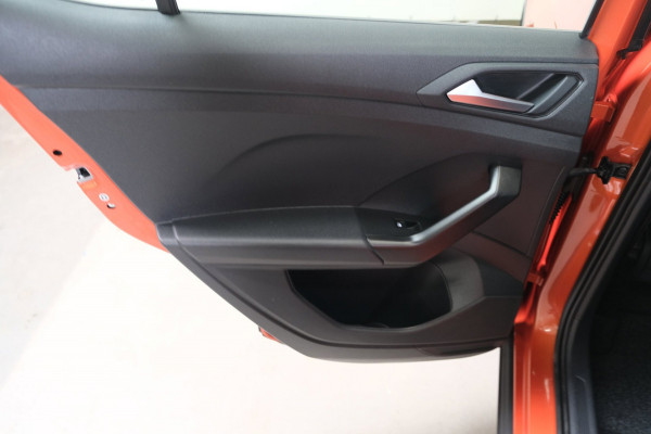 Volkswagen T-Cross 1.0 TSI Life - N.A.P. Airco, Cruise, PDC, Carplay.