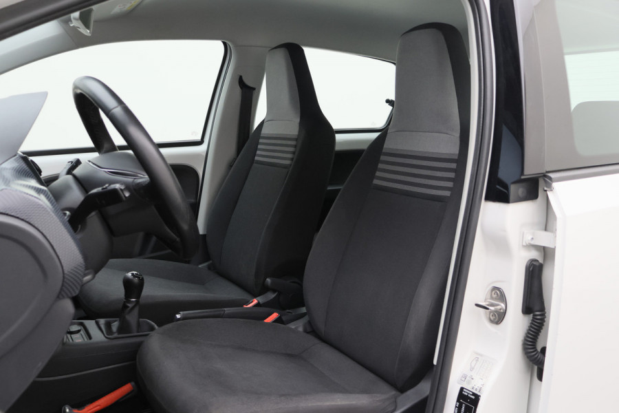 Volkswagen up! 1.0 BMT move up! Camera, Cruise, DAB, Airco, PDC