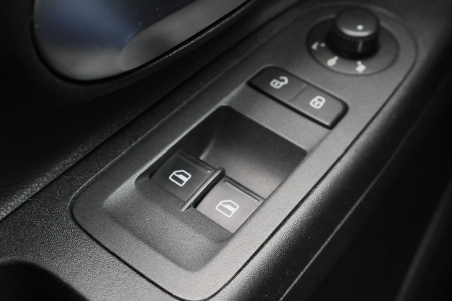 Volkswagen up! 1.0 BMT move up! Camera, Cruise, DAB, Airco, PDC