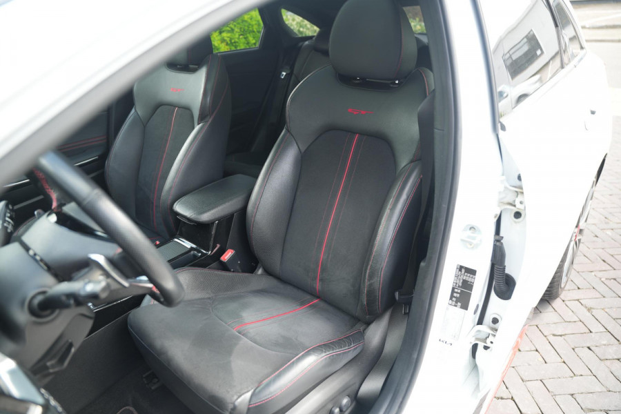Kia ProCeed 1.6 T-GDI GT Panoramadak JBL Sportstoelen Camera Lane Assist