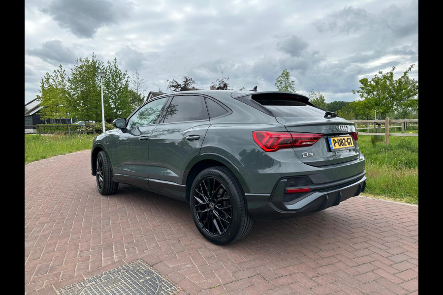 Audi Q3 Sportback 45 TFSI e Advanced Edition | S-Line | Black optic pakket | 19 Inch | Plug-in Hybride | NL-Auto | Camera |
