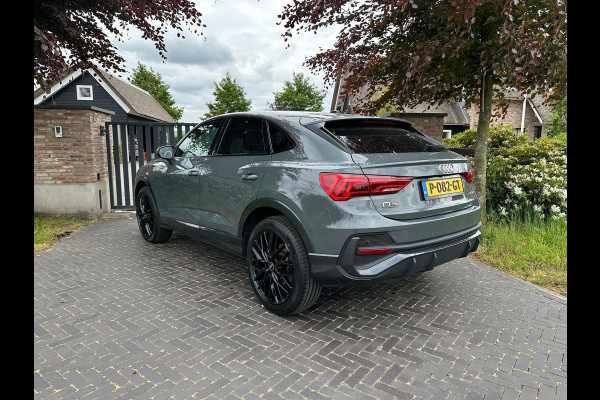 Audi Q3 Sportback 45 TFSI e Advanced Edition | S-Line | Black optic pakket | 19 Inch | Plug-in Hybride | NL-Auto | Camera |