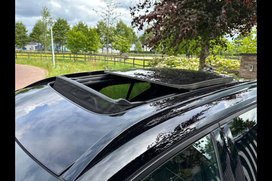 Volvo XC40 Recharge P8 AWD R-Design 408 PK | Panoramadak | Camera | Warmtepomp | NL-Auto |