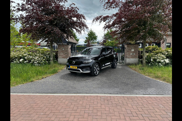 Volvo XC40 Recharge P8 AWD R-Design 408 PK | Panoramadak | Camera | Warmtepomp | NL-Auto |