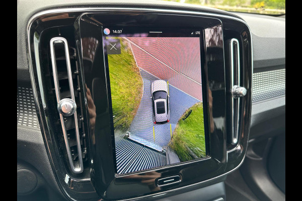 Volvo XC40 Recharge P8 AWD R-Design 408 PK | Panoramadak | Camera | Warmtepomp | NL-Auto |
