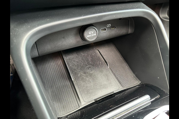 Volvo XC40 Recharge P8 AWD R-Design 408 PK | Panoramadak | Camera | Warmtepomp | NL-Auto |